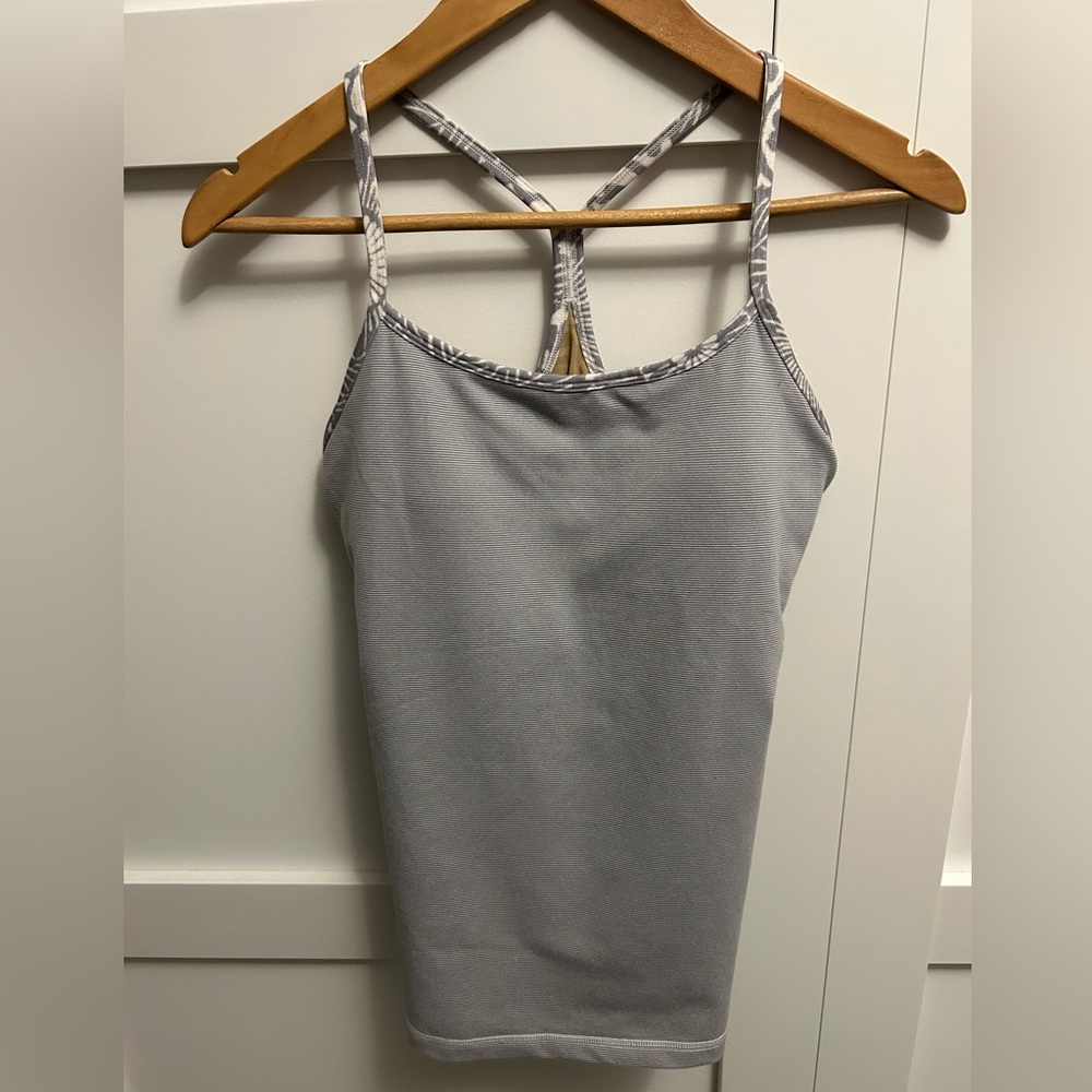 Lululemon Power Y Tank Top Sz 8 (gray striped)